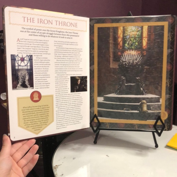 Jigsaw Puzzle Book - Black and Gold - Picture 5 of 5